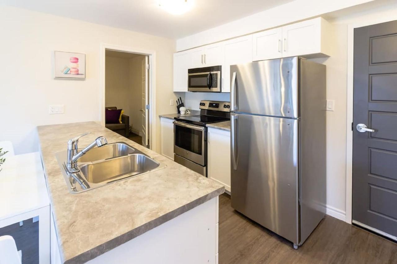 Newly Renovated Modern Condo Near Hospital, Unb Patio & Parking Coffee Saint John Eksteriør bilde