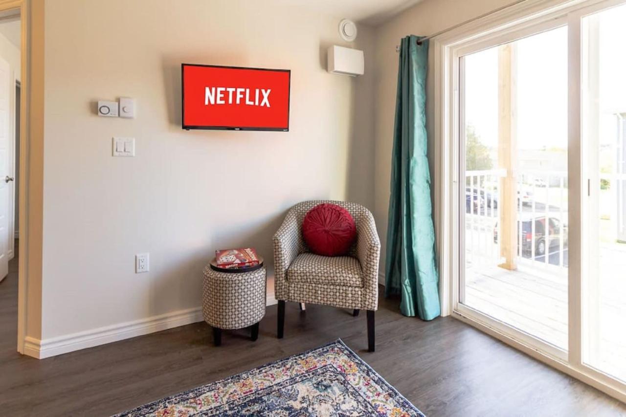 Newly Renovated Modern Condo Near Hospital, Unb Patio & Parking Coffee Saint John Eksteriør bilde
