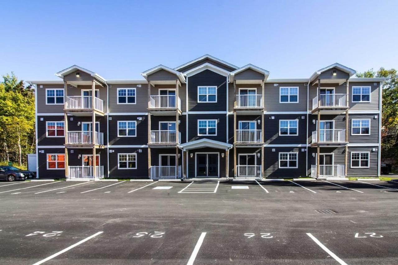 Newly Renovated Modern Condo Near Hospital, Unb Patio & Parking Coffee Saint John Eksteriør bilde